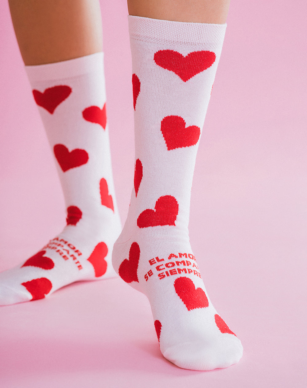 Medias unisex largas rosadas corazones + empaque