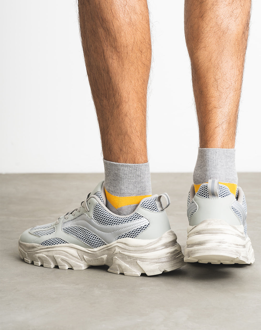 Medias para hombre tobilleras  gris jaspe franja naranja