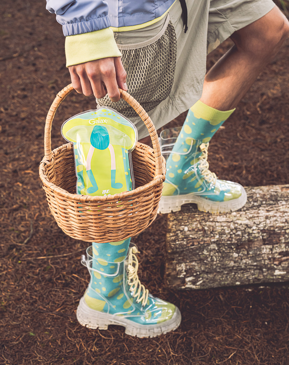 Medias unisex largas verde puntos + empaque