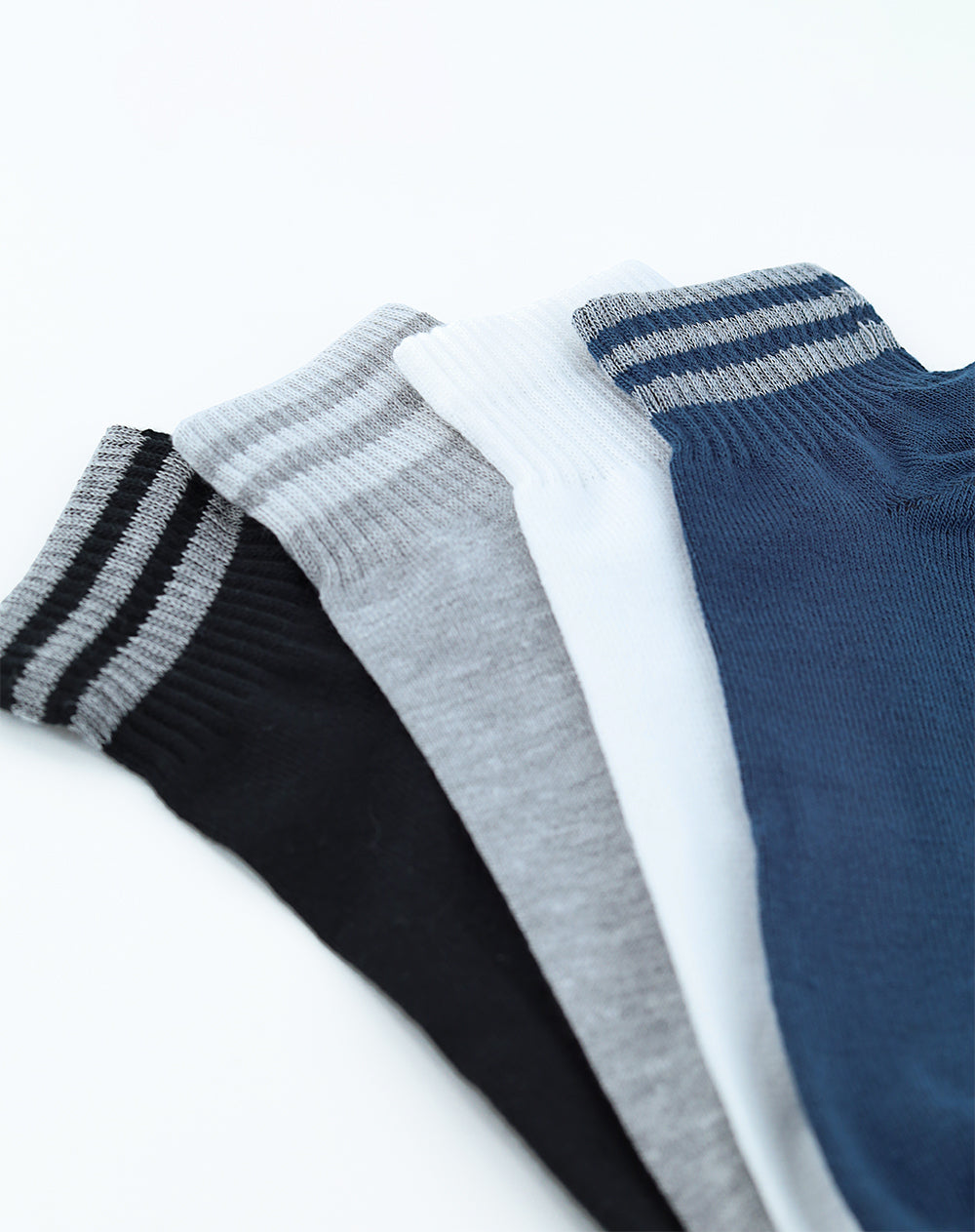 4 pares de medias cortas surtido