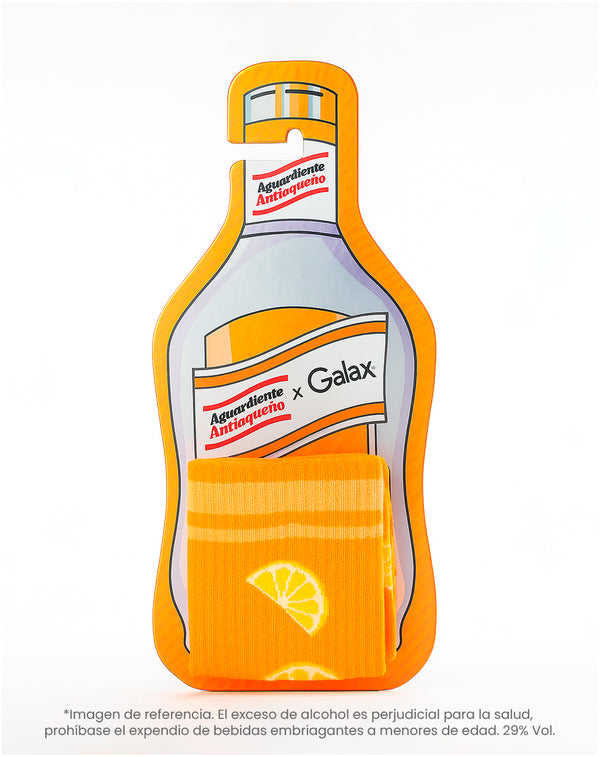 Medias largas naranjas dibujo