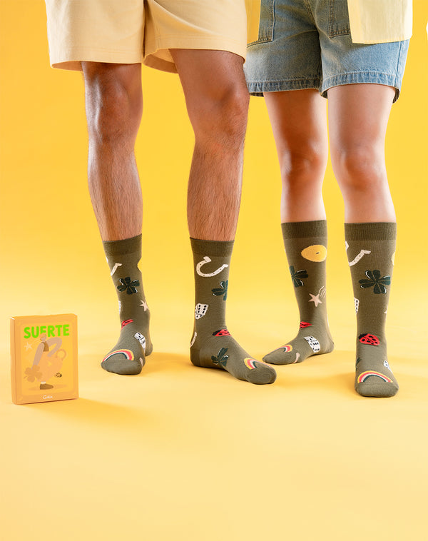 Medias  unisex largas empaque especial verdes buena suerte