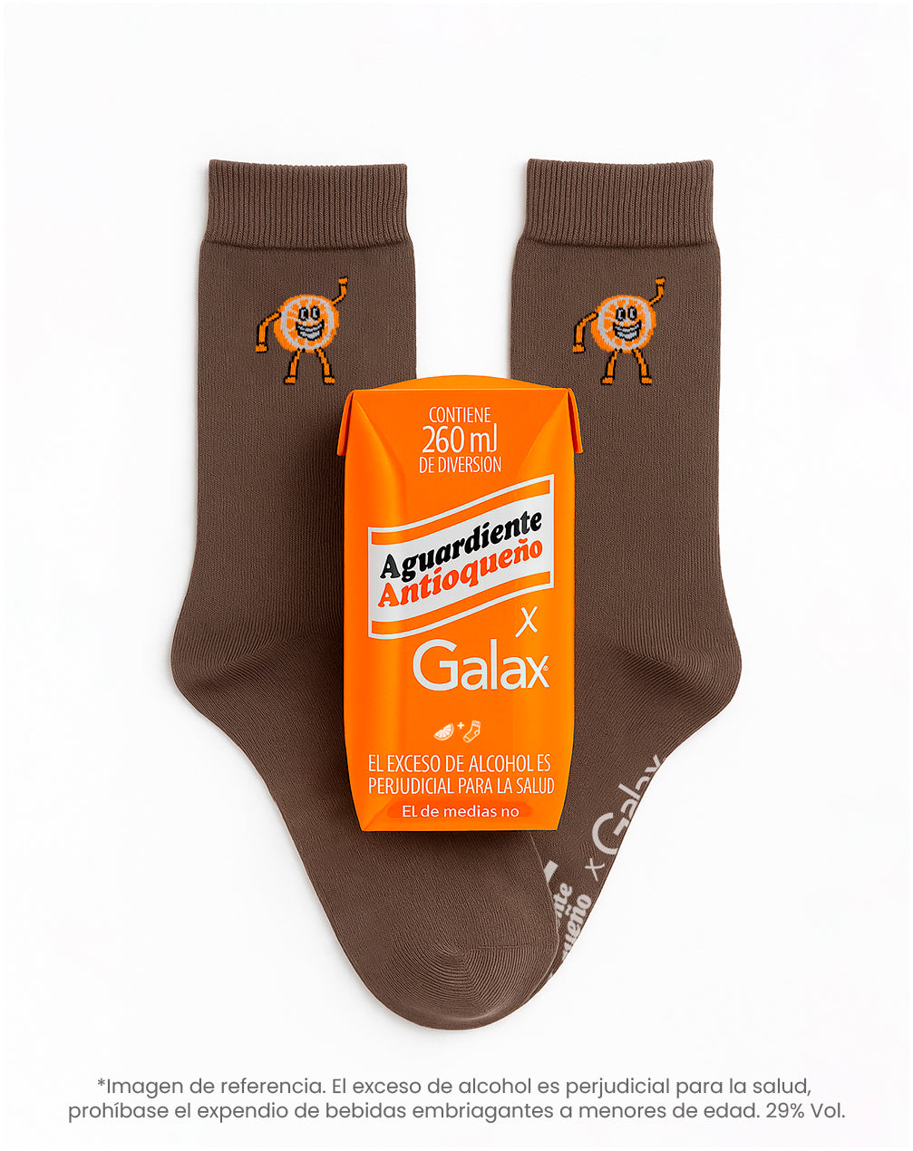 Medias largas café dibujo