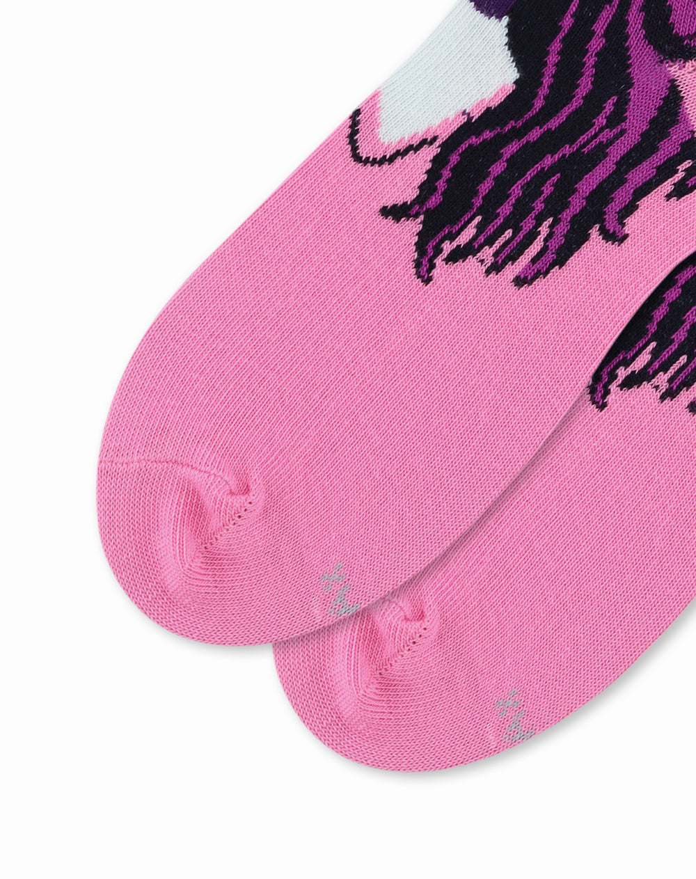 Medias largas rosadas dibujo